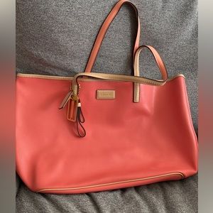 Coach handbag - GREAT condition!